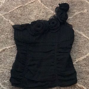 Black one shoulder tank